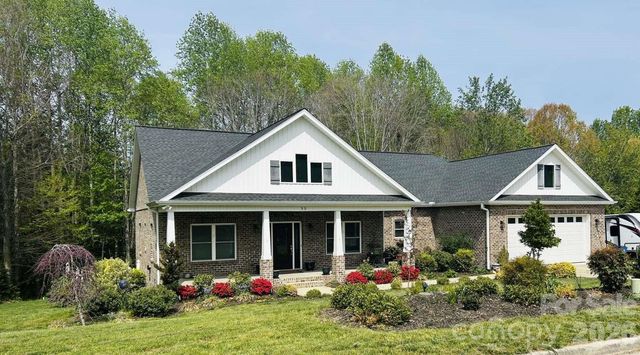 35 Iswa Drive, Taylorsville, NC 28681