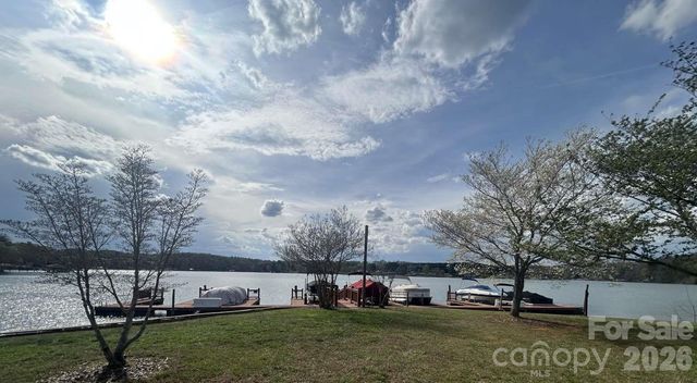 35 Iswa Drive, Taylorsville, NC 28681