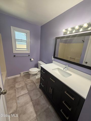 2050 Rosedale Way, Guilderland, NY 12303