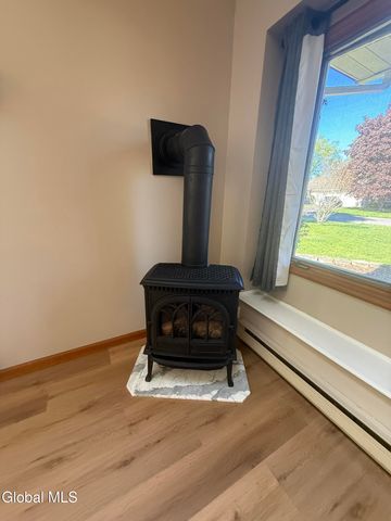 2050 Rosedale Way, Guilderland, NY 12303