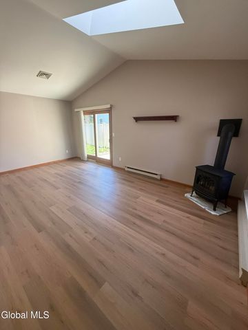 2050 Rosedale Way, Guilderland, NY 12303