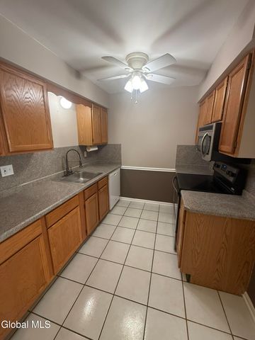 2050 Rosedale Way, Guilderland, NY 12303