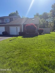 2050 Rosedale Way, Guilderland, NY 12303