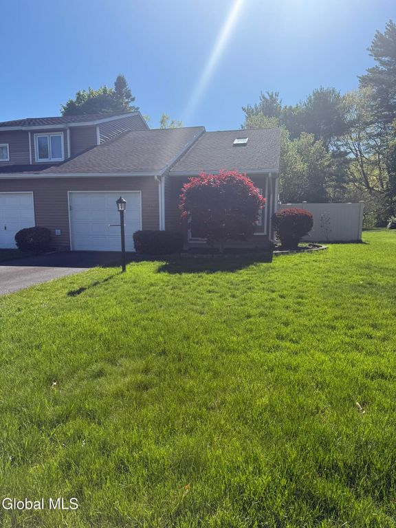 2050 Rosedale Way, Guilderland, NY 12303