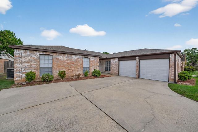 18418 Bent Elm Drive, Spring, TX 77388