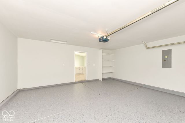 652 Meadows Edge Lane, Indianapolis, IN 46217