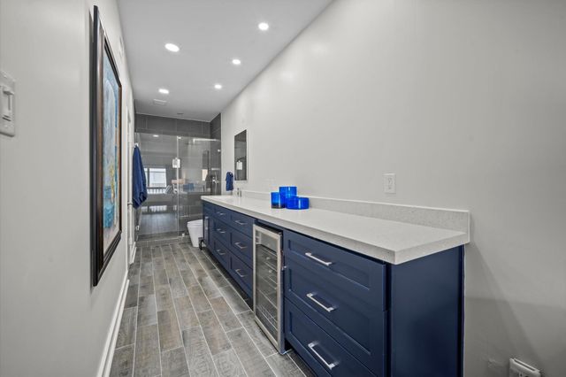 2100 Tanglewilde Street 373, Houston, TX 77063