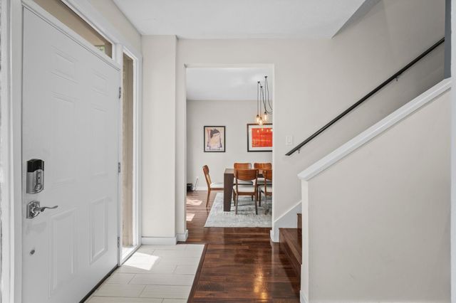 2100 Tanglewilde Street 373, Houston, TX 77063