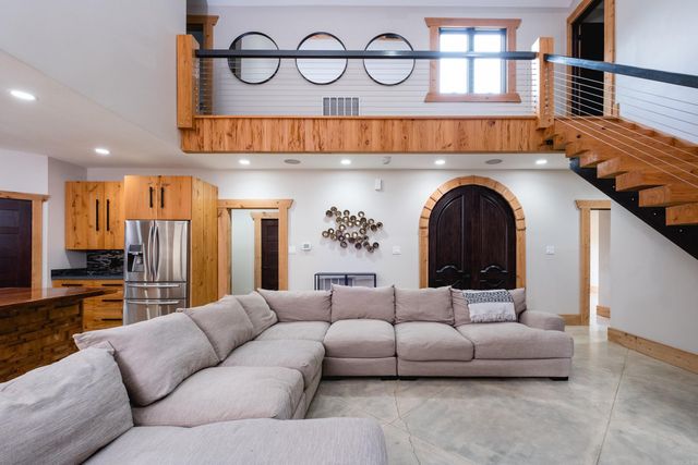 15 Chenay Drive, Little Rock, AR 72223