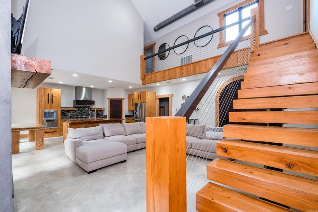 15 Chenay Drive, Little Rock, AR 72223