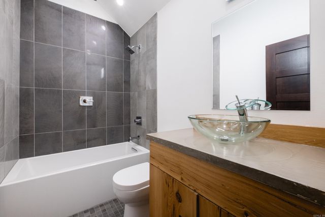 15 Chenay Drive, Little Rock, AR 72223