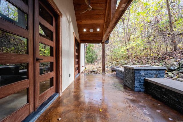 15 Chenay Drive, Little Rock, AR 72223