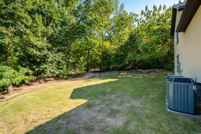 15 Chenay Drive, Little Rock, AR 72223