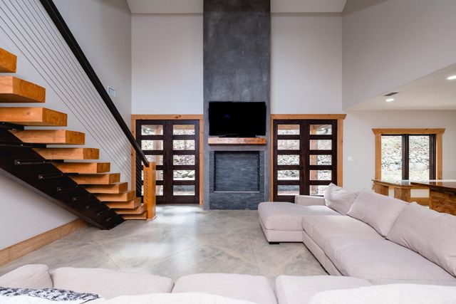 15 Chenay Drive, Little Rock, AR 72223