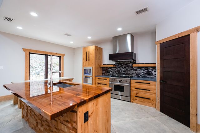 15 Chenay Drive, Little Rock, AR 72223