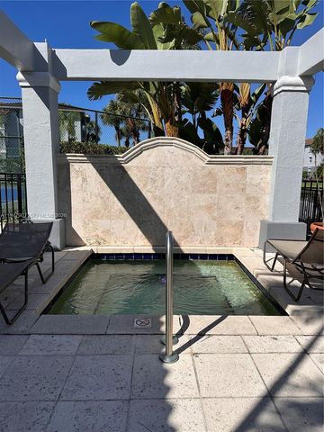 9640 NW 2nd St 5-306, Pembroke Pines, FL 33024