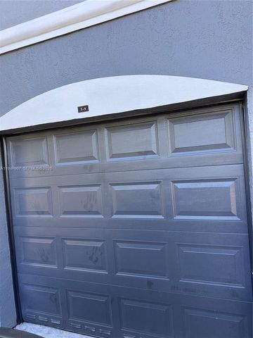 9640 NW 2nd St 5-306, Pembroke Pines, FL 33024