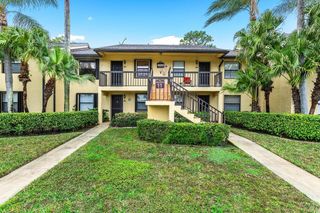 4689 Lucerne Lakes Boulevard 203, Lake Worth, FL 33467
