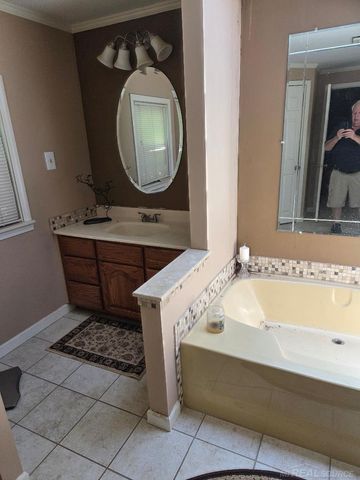 2960 Oakview Street, Dryden, MI 48428