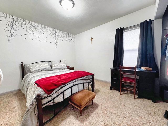 2201 15TH AVENUE, Menominee, MI 49858