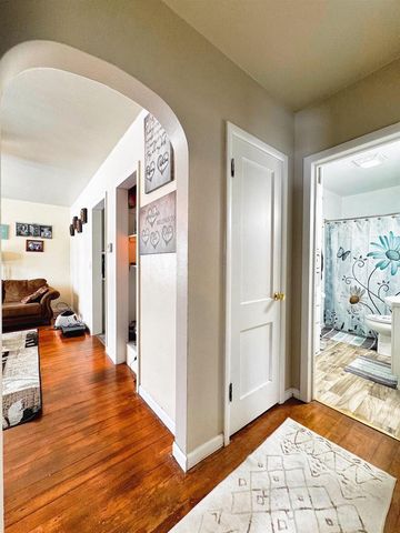 2201 15TH AVENUE, Menominee, MI 49858