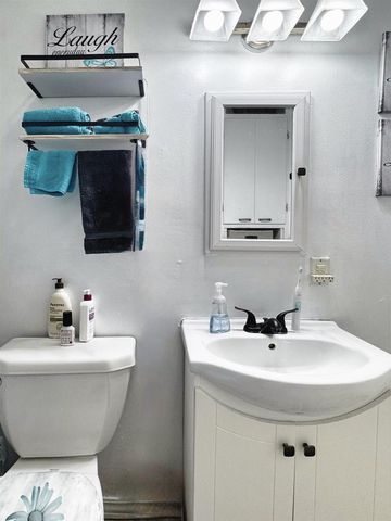 2201 15TH AVENUE, Menominee, MI 49858