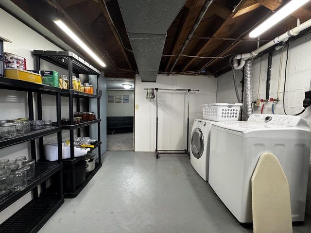 2201 15TH AVENUE, Menominee, MI 49858