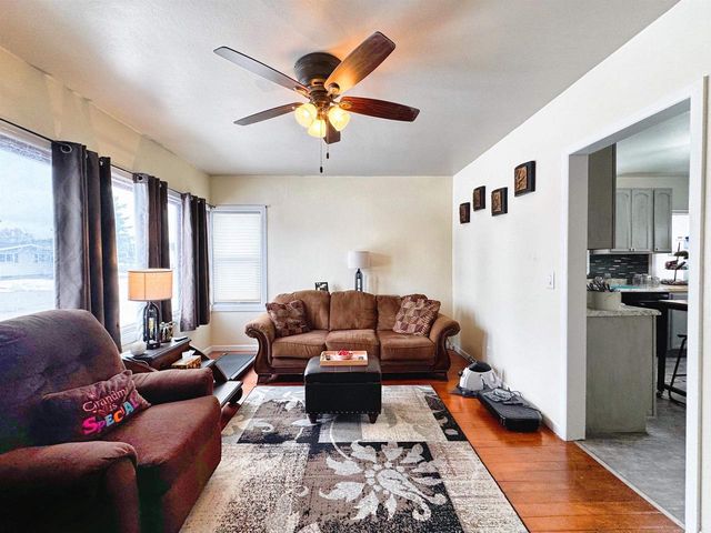 2201 15TH AVENUE, Menominee, MI 49858