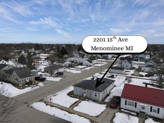 2201 15TH AVENUE, Menominee, MI 49858
