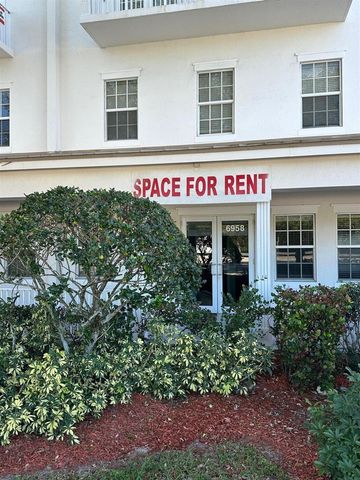 6958 Griffin Road C-9, Davie, FL 33314