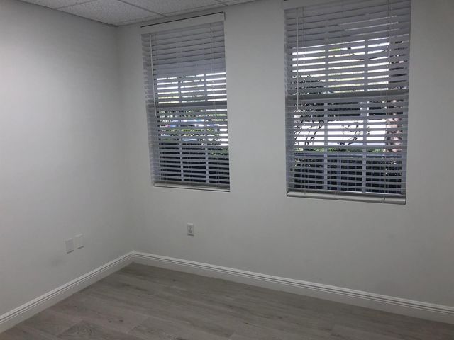 6958 Griffin Road C-9, Davie, FL 33314