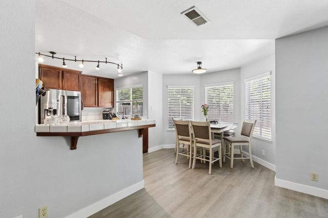 2977 Kathy Cir, West Sacramento, CA 95691