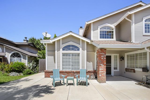 2977 Kathy Cir, West Sacramento, CA 95691