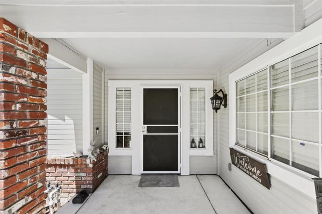 2977 Kathy Cir, West Sacramento, CA 95691