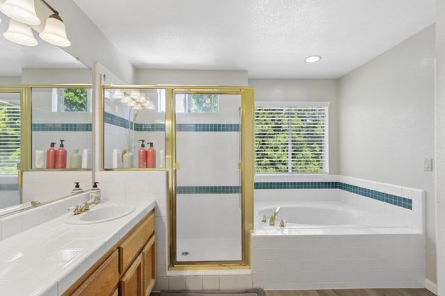 2977 Kathy Cir, West Sacramento, CA 95691