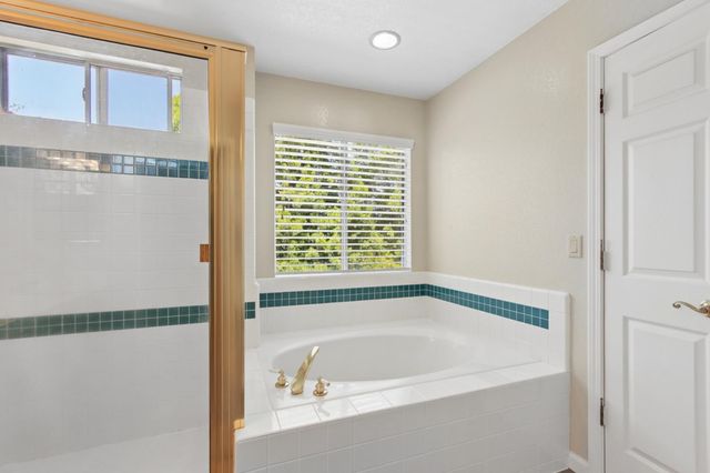 2977 Kathy Cir, West Sacramento, CA 95691