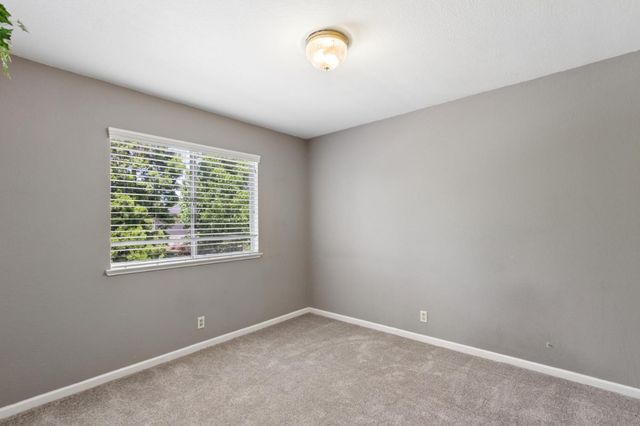2977 Kathy Cir, West Sacramento, CA 95691