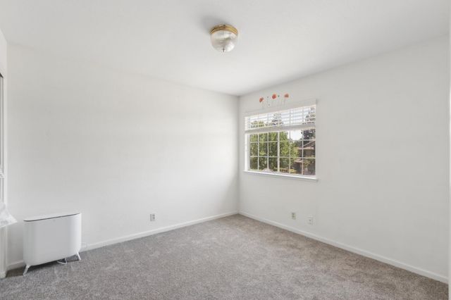 2977 Kathy Cir, West Sacramento, CA 95691