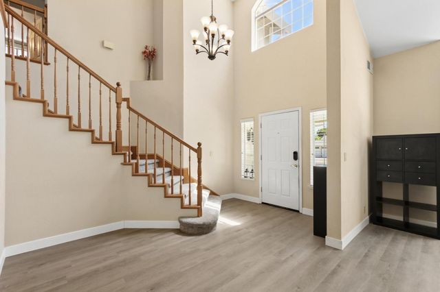 2977 Kathy Cir, West Sacramento, CA 95691