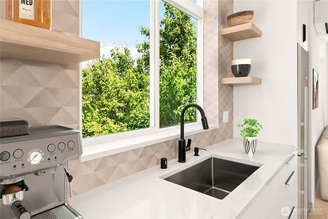 4306 S Holden Street, Seattle, WA 98118