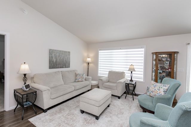 3637 18th Street S, Moorhead, MN 56560