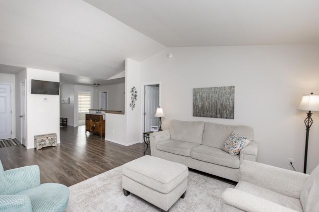 3637 18th Street S, Moorhead, MN 56560