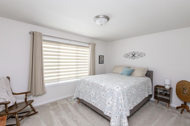 3637 18th Street S, Moorhead, MN 56560