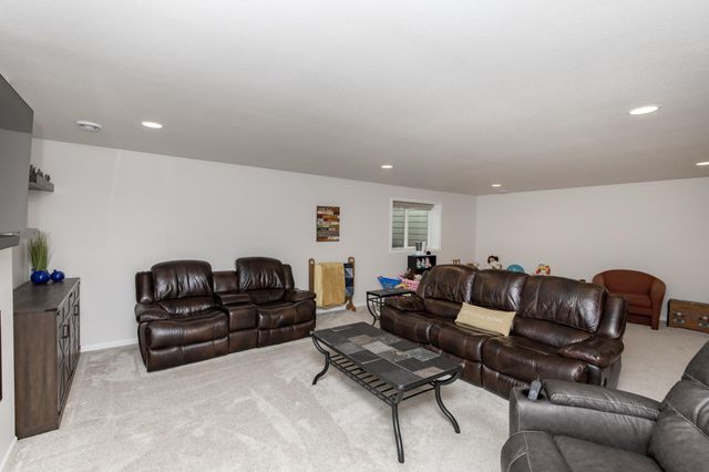 3637 18th Street S, Moorhead, MN 56560