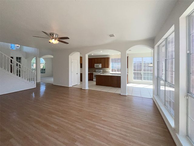 8214 Hartford Drive, Rowlett, TX 75089