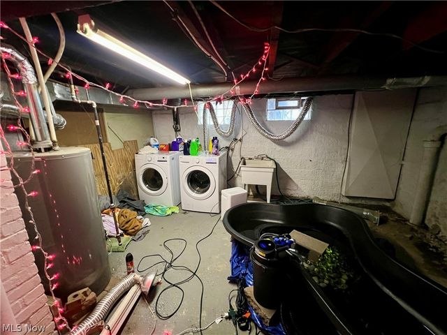 3901 Woburn Avenue, Cleveland, OH 44109