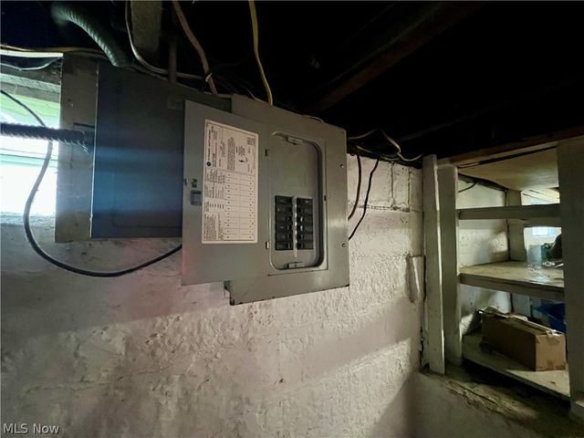 3901 Woburn Avenue, Cleveland, OH 44109