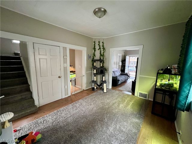 3901 Woburn Avenue, Cleveland, OH 44109