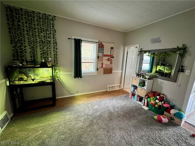 3901 Woburn Avenue, Cleveland, OH 44109