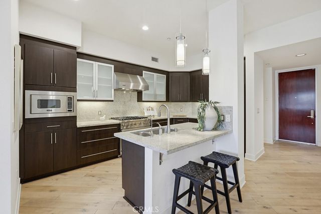 402 S Rockefeller 406, Irvine, CA 92612